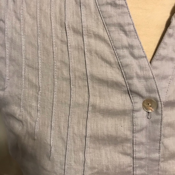 Sarah Spencer Blue Linen Sleeveless Blouse - Picture 2 of 3